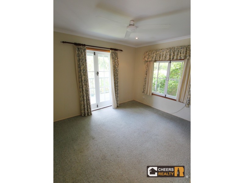 60 Cedarleigh Road, Kenmore QLD 4069