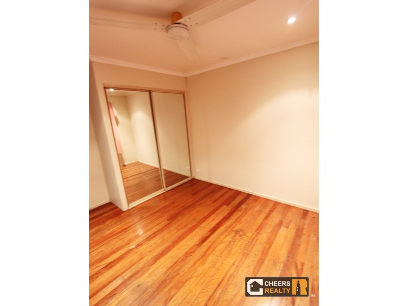 60 Cedarleigh Road, Kenmore QLD 4069