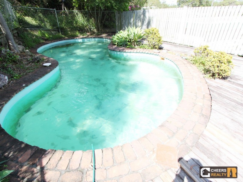 60 Cedarleigh Road, Kenmore QLD 4069