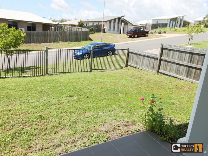 2 Cradle Drive, New Auckland QLD 4680
