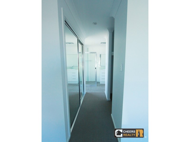 13 Namadgi Tce, New Auckland QLD 4680