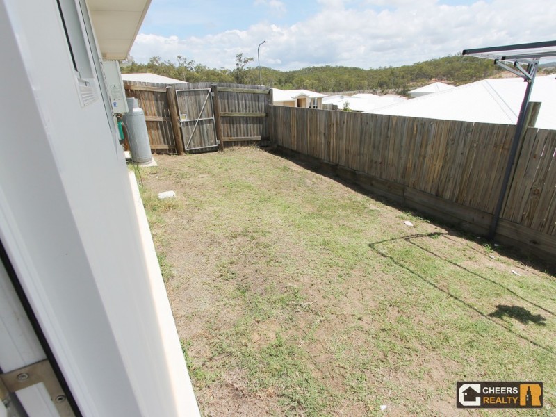 13 Namadgi Tce, New Auckland QLD 4680