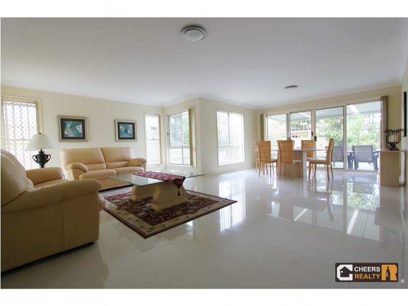 25 The Parkway, Stretton QLD 4116