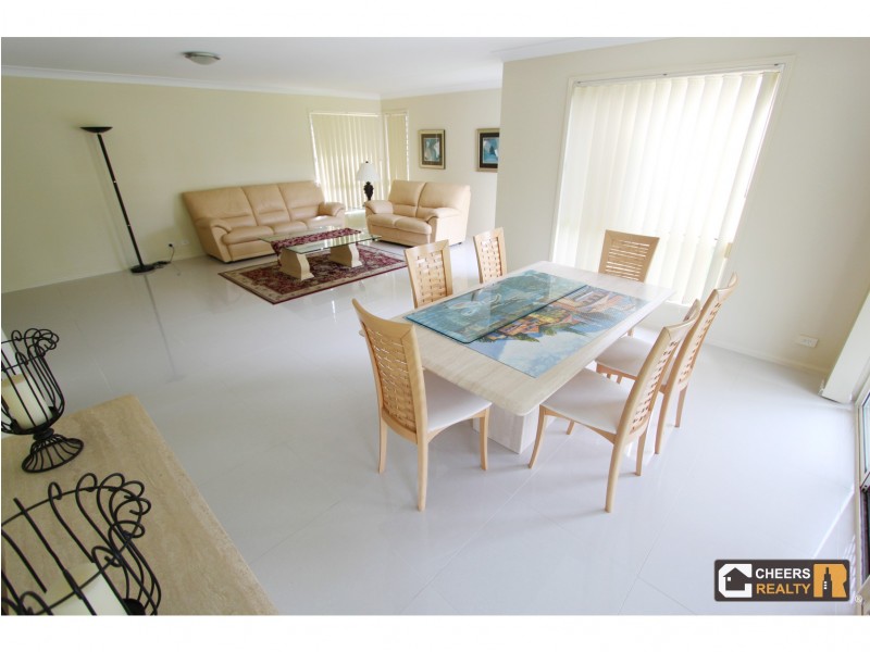 25 The Parkway, Stretton QLD 4116