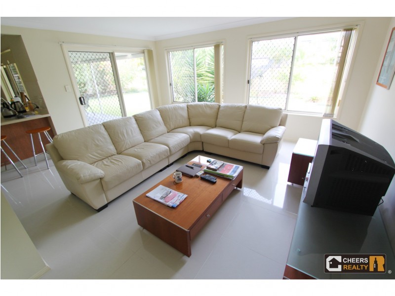 25 The Parkway, Stretton QLD 4116