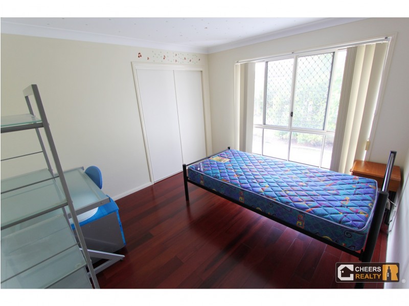 25 The Parkway, Stretton QLD 4116