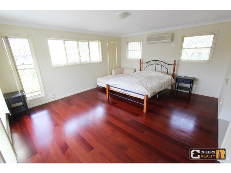 25 The Parkway, Stretton QLD 4116