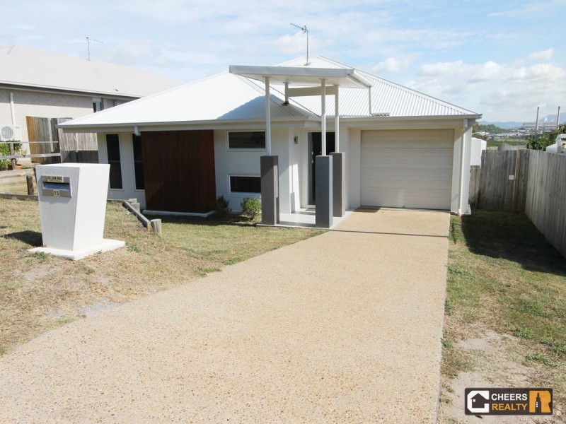 15 Stewart St, West Gladstone QLD 4680