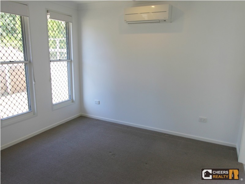 15 Stewart St, West Gladstone QLD 4680