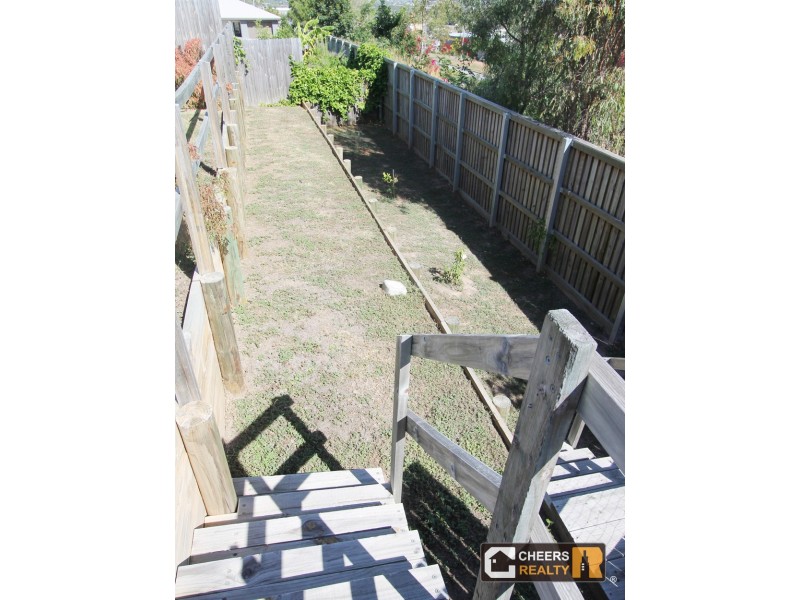 15 Stewart St, West Gladstone QLD 4680