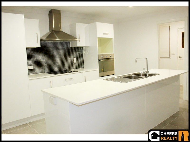 1, 3 Stockbridge Court, Calliope QLD 4680