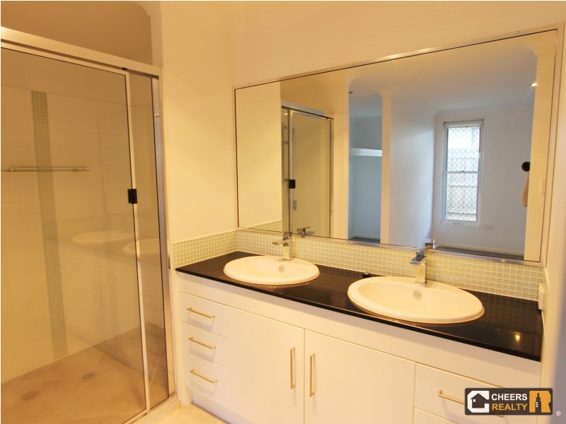 1, 3 Stockbridge Court, Calliope QLD 4680