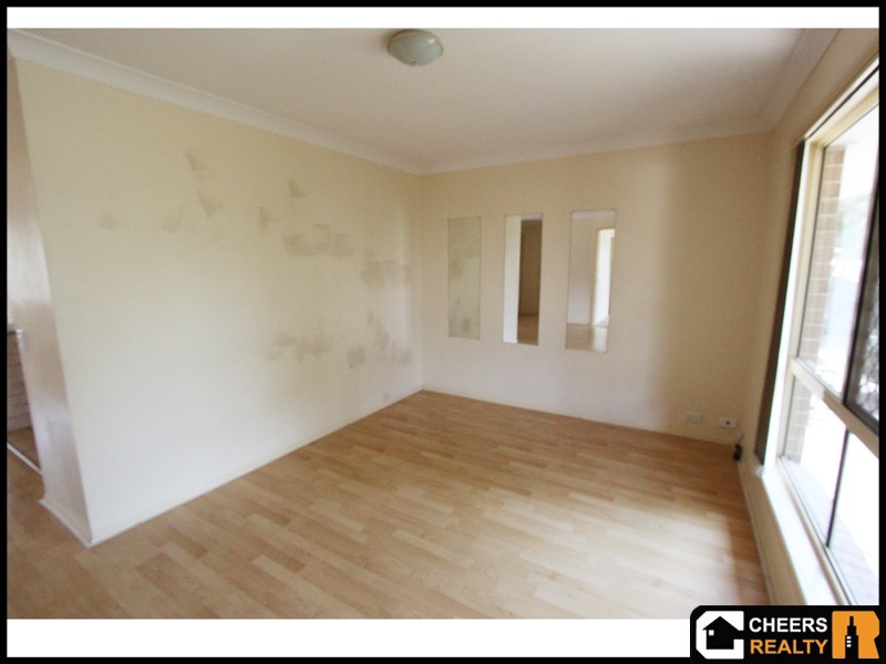 8 Holmes Ct, Goodna QLD 4300