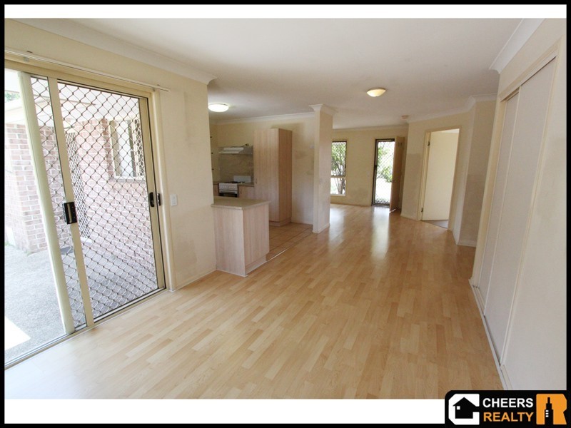 8 Holmes Ct, Goodna QLD 4300