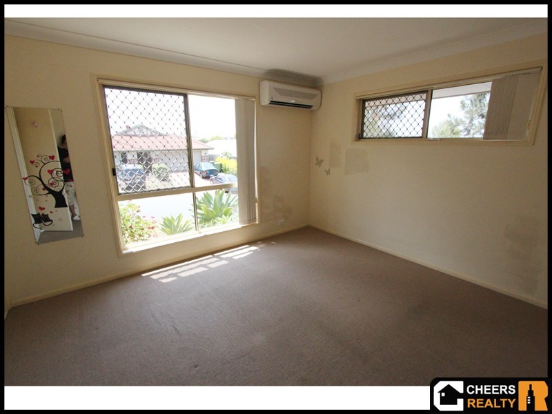 8 Holmes Ct, Goodna QLD 4300