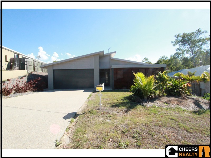5 Glasshouse Place, New Auckland QLD 4680