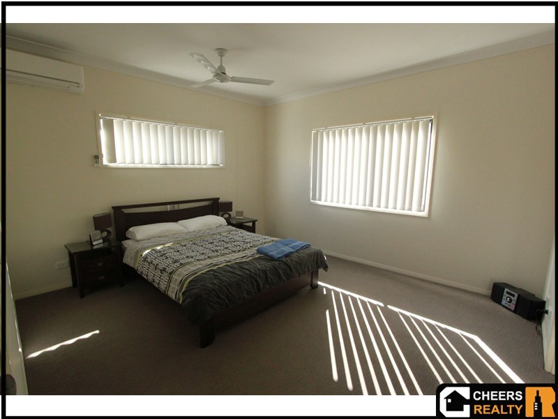 5 Glasshouse Place, New Auckland QLD 4680
