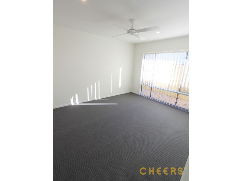 17 Kirrama St, Waterford QLD 4133