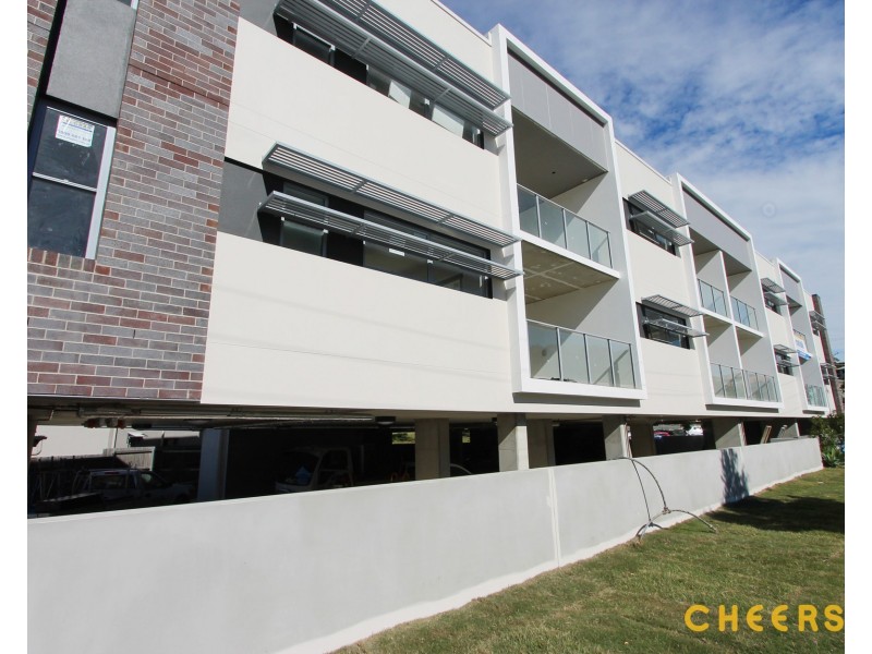 8/32 Redfern Street, Morningside QLD 4170