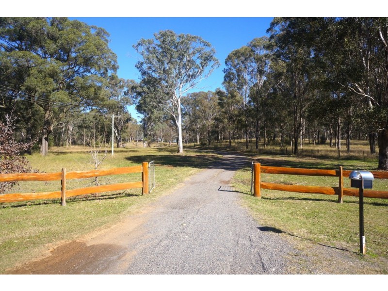 64 Carr Road, Bringelly NSW 2556