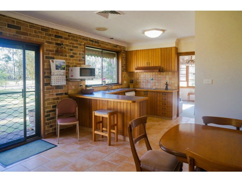 64 Carr Road, Bringelly NSW 2556