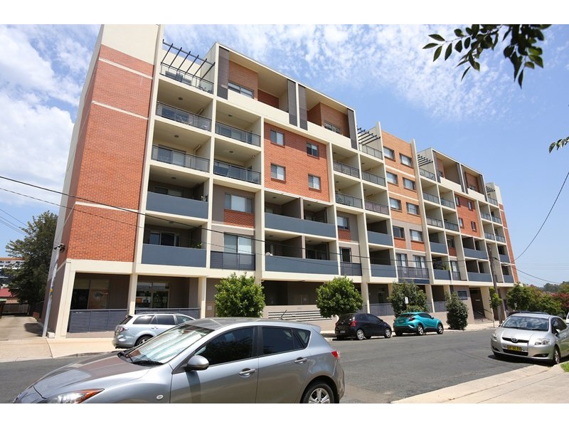 42/3-9 Warby St, Campbelltown NSW 2560