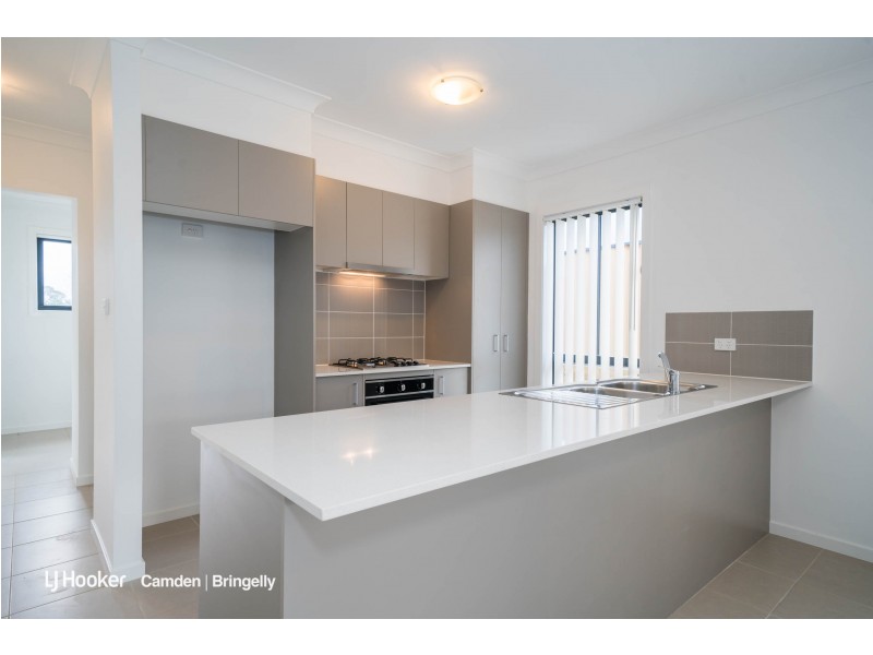 25 Manchuria Road, Edmondson Park NSW 2174