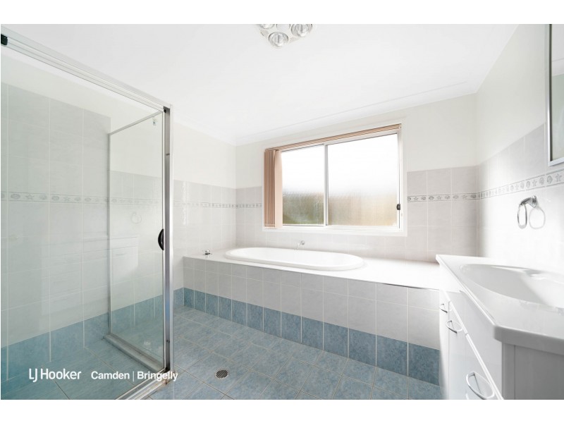 8 McCall Avenue, Camden South NSW 2570