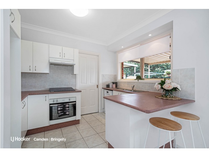 8B Watts Place, West Hoxton NSW 2171