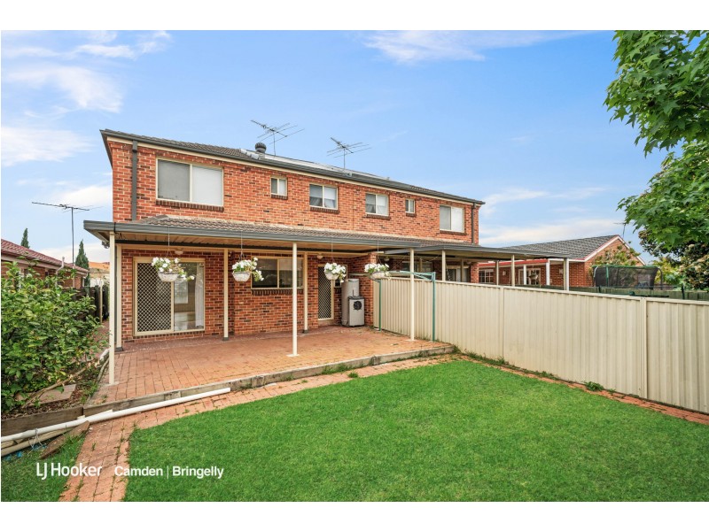 8B Watts Place, West Hoxton NSW 2171