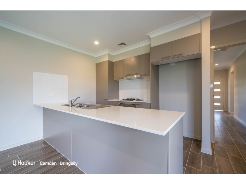 17 Doubletail Lane, Denham Court NSW 2565