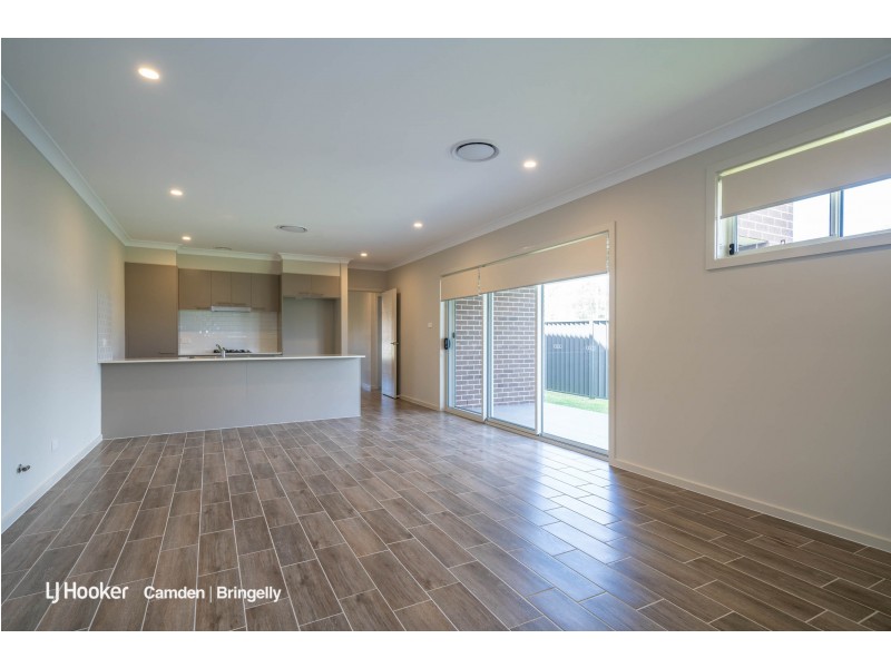 17 Doubletail Lane, Denham Court NSW 2565