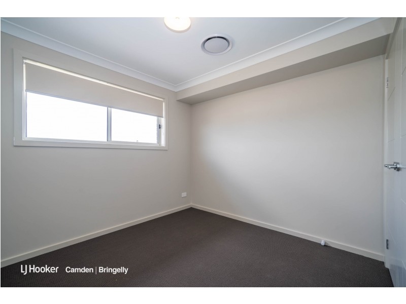 17 Doubletail Lane, Denham Court NSW 2565