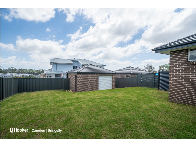 17 Doubletail Lane, Denham Court NSW 2565