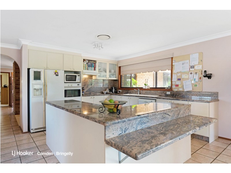 23 Masterfield Street, Rossmore NSW 2557