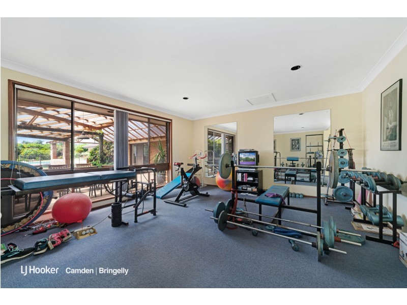 23 Masterfield Street, Rossmore NSW 2557