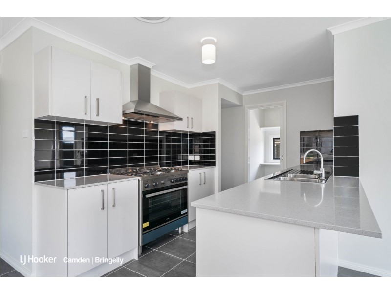 42 Jennings Crescent, Spring Farm NSW 2570