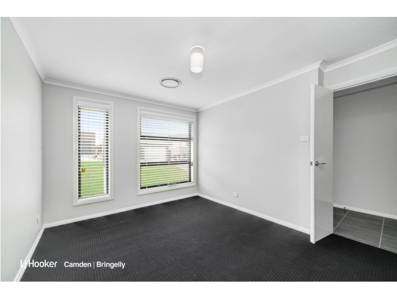 42 Jennings Crescent, Spring Farm NSW 2570