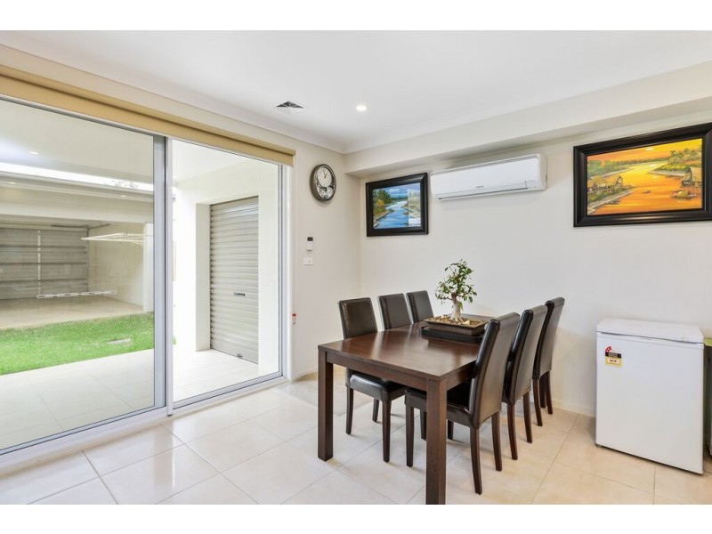 166 Liz Kernohan Drive, Elderslie NSW 2570