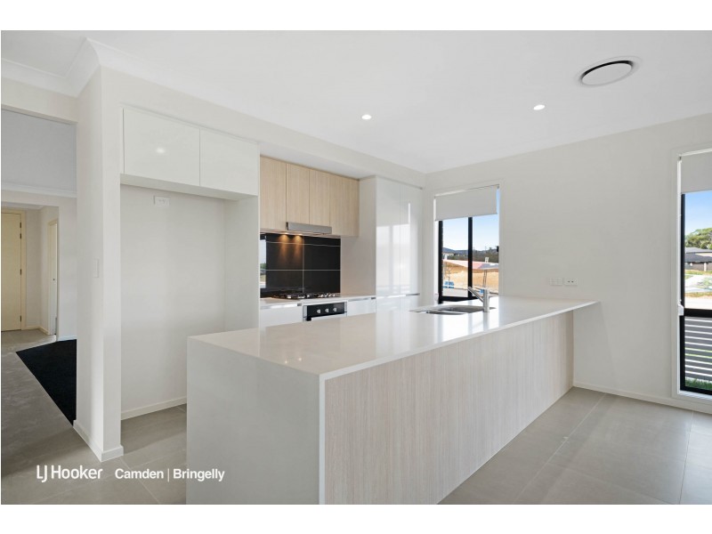 21 Battam Road, Gregory Hills NSW 2557