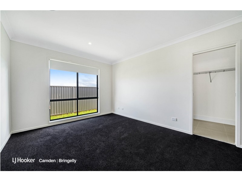 21 Battam Road, Gregory Hills NSW 2557