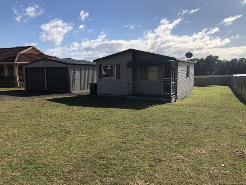 27 Bellfield Ave, Rossmore NSW 2557