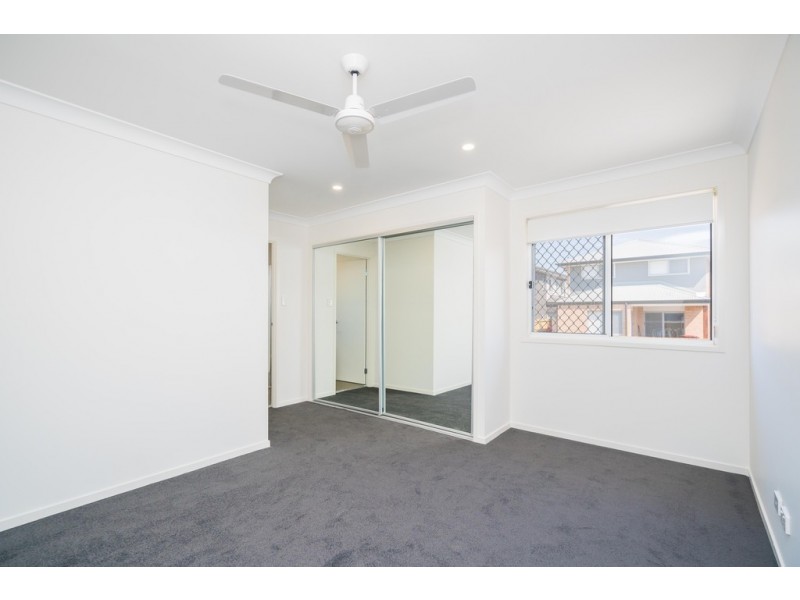 128 Dalmatia Ave, Edmondson Park NSW 2174