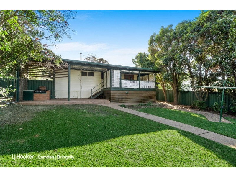 36 Hawkey Cres, Camden NSW 2570