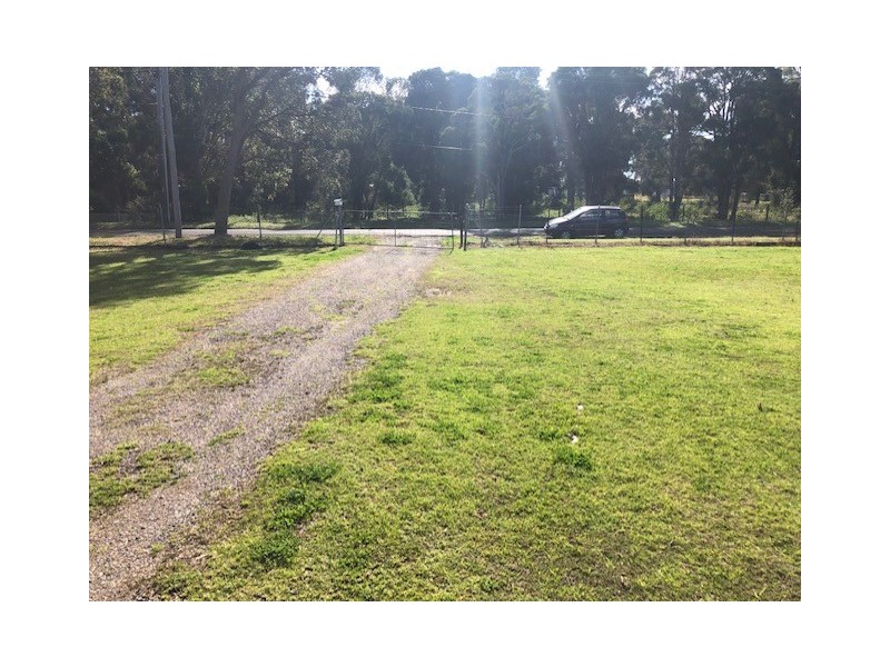 63 Victor Ave, Kemps Creek NSW 2178