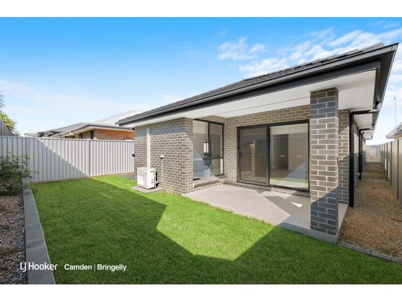 62 Battam Road, Gregory Hills NSW 2557