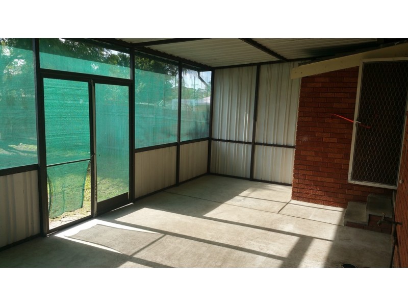 65 Bullecourt Ave, Milperra NSW 2214