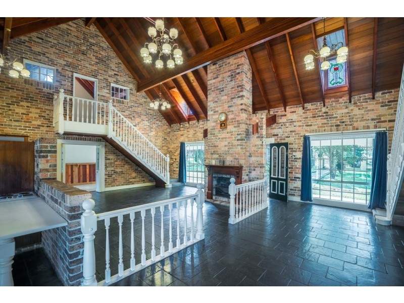 6 Carrington Road, Bringelly NSW 2556