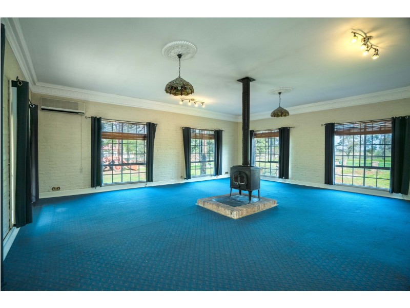 6 Carrington Road, Bringelly NSW 2556