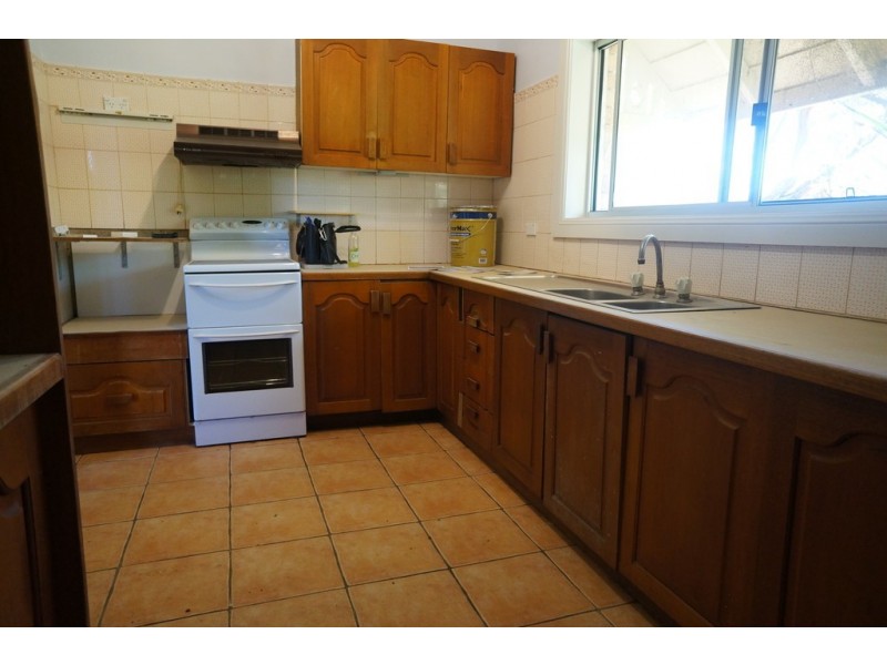 892A Luddenham Road, Luddenham NSW 2745